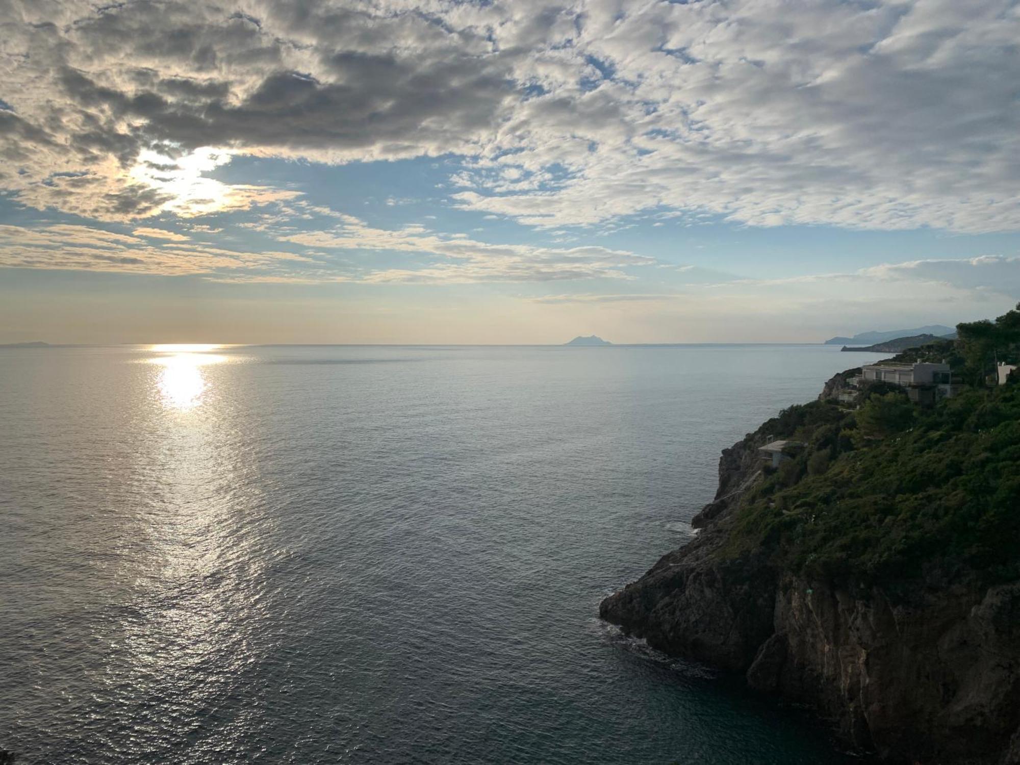 Michela Tra Cielo E Mare