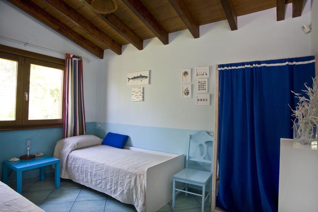 Michela Tra Cielo E Mare Geata